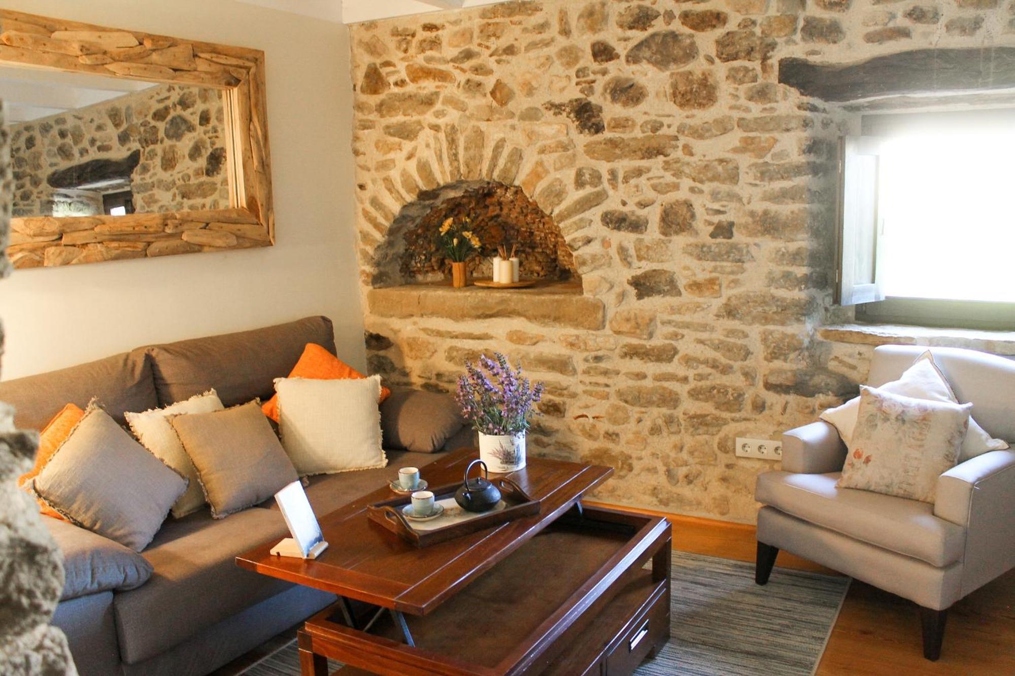 Monells - Casa Rural - Can Felip Exterior foto