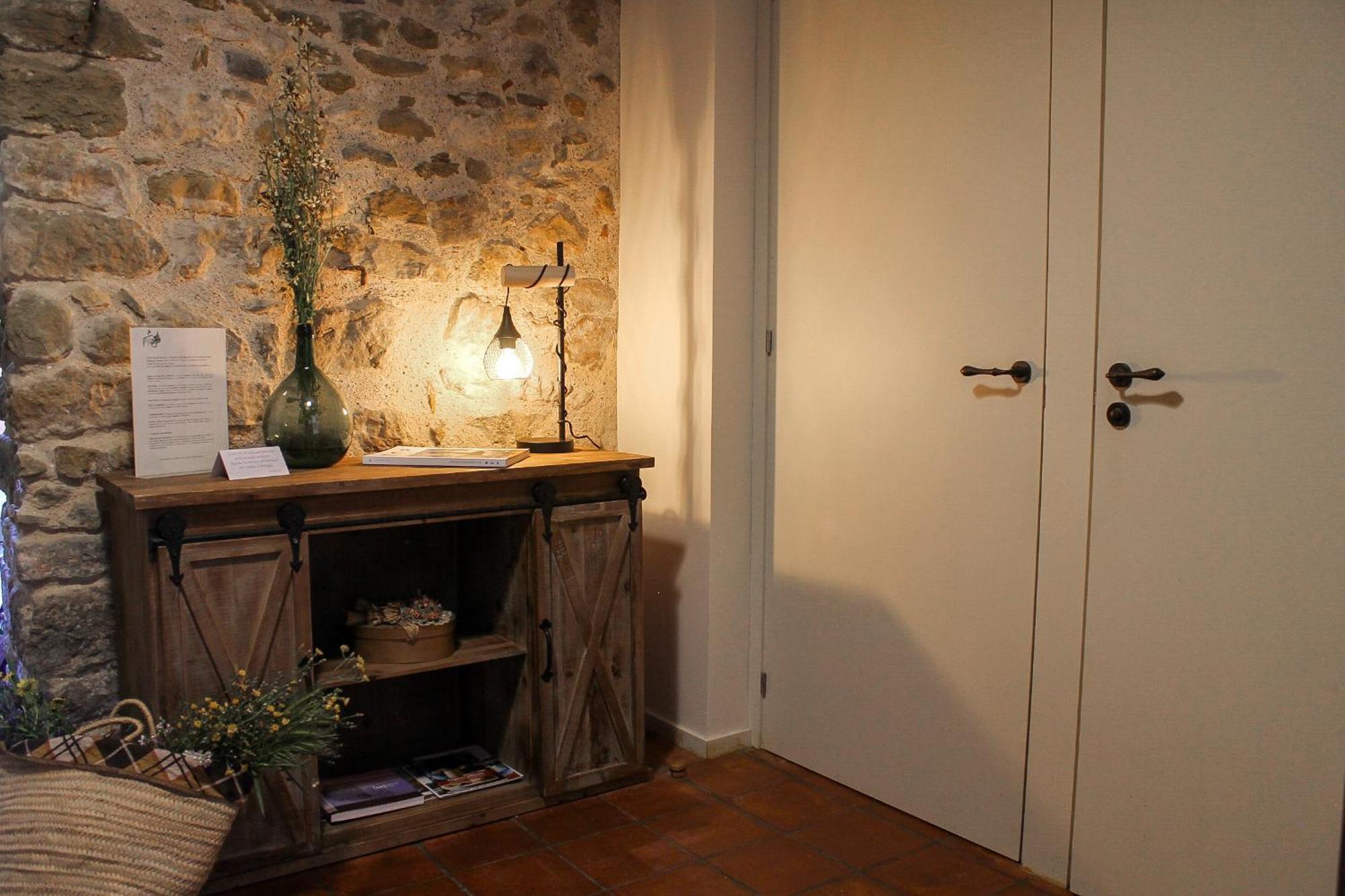 Monells - Casa Rural - Can Felip Exterior foto